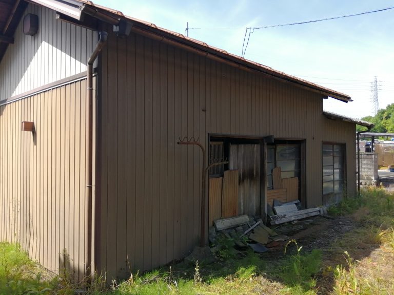 detached 美濃市西市場