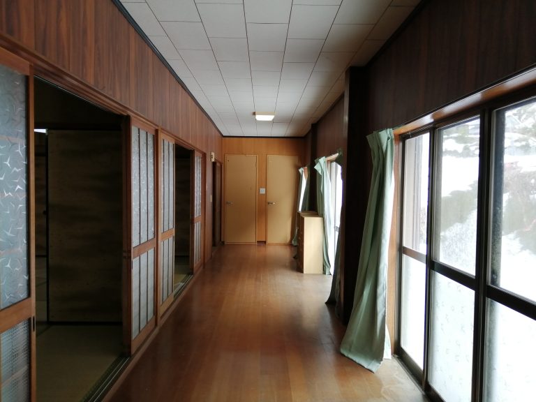 detached 美濃市乙狩